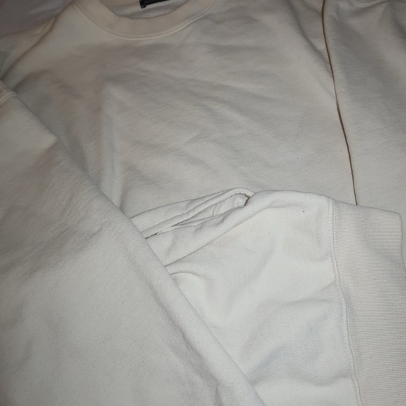 Brandy Melville Men's Beige Crewneck Sweater - Picture 6 of 9